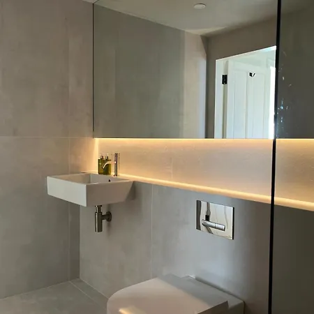 度假居 Salt Cliff 杜林